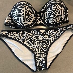 Black and White Geometric Bikini Set